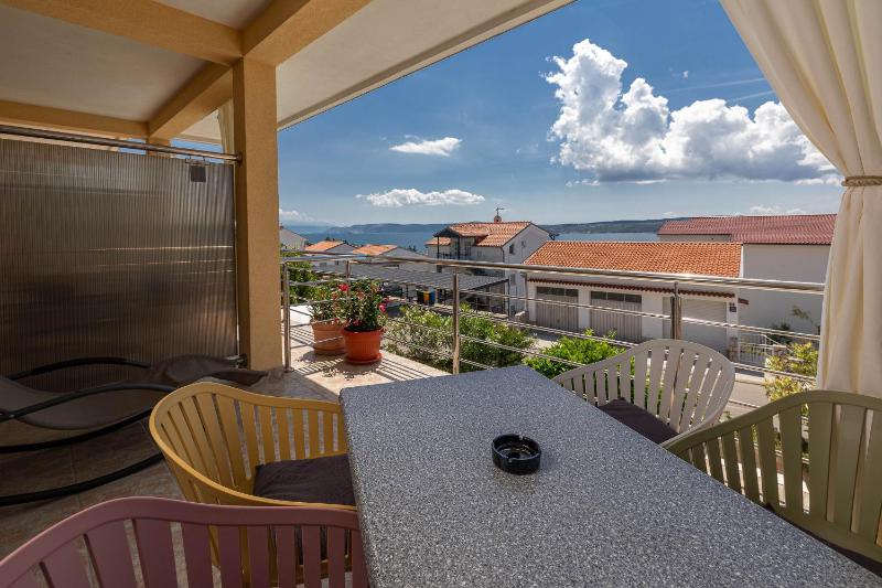 One-Bedroom Apartment with Sea View image 1