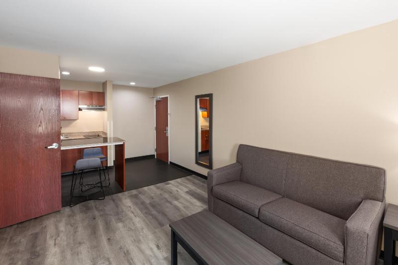King Studio Suite - Non-Smoking image 4