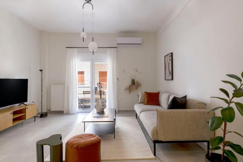 Cityscape Comfort 2BR Apartment in Ampelokipoi by UPSTREET - image 1