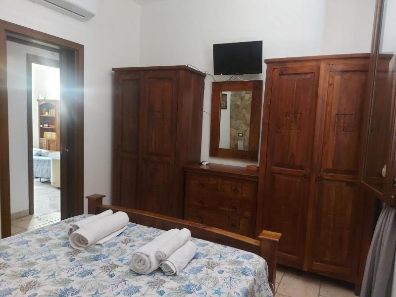 Elorina Sicily Home - image 33
