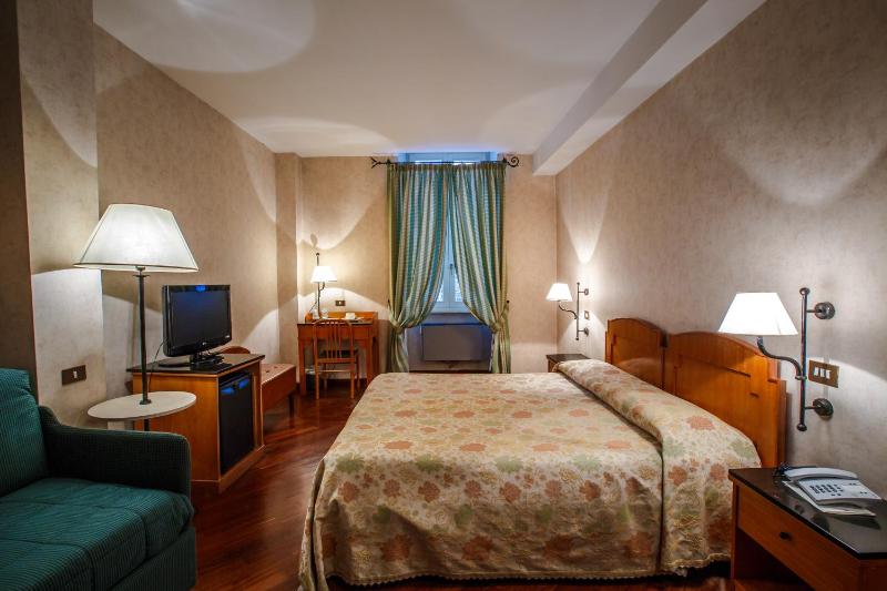 Hotel Fortuna - image 9