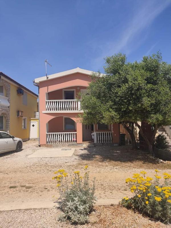 Apartments with parking space Vir - 23274 - image 1
