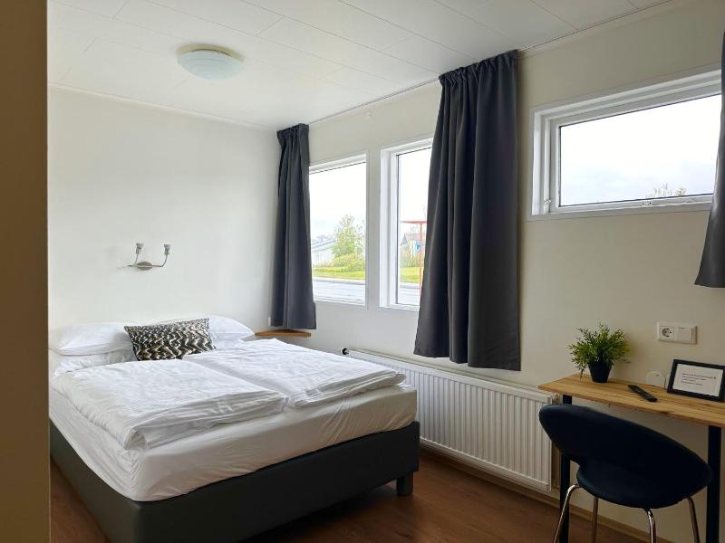 Triple Room with Private Bathroom image 4