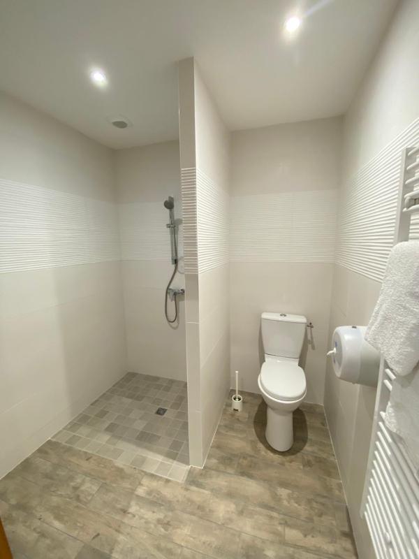 Quadruple Room image 4