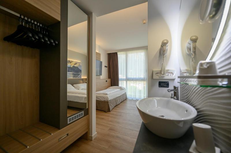 Triple Room image 1