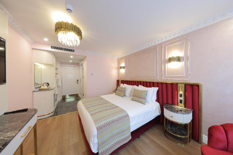 Superior Room image 3