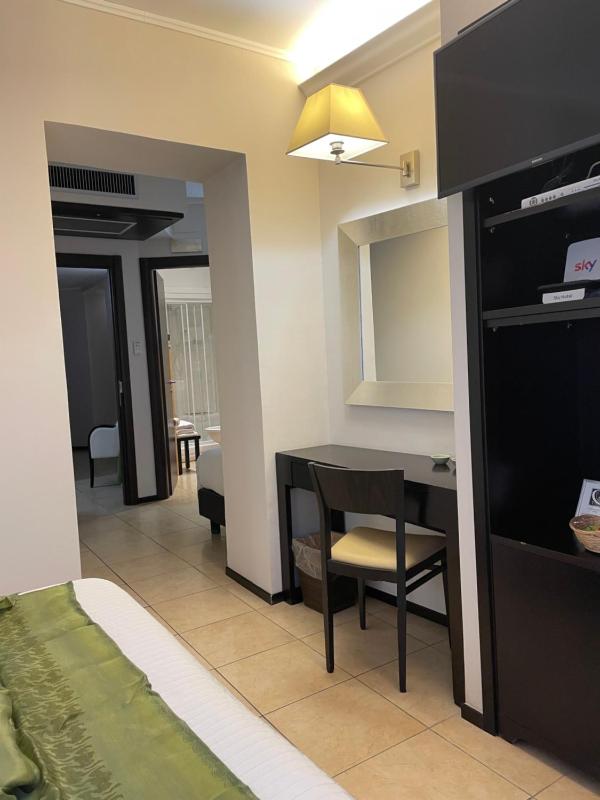 Double or Twin Room with Garden View image 3