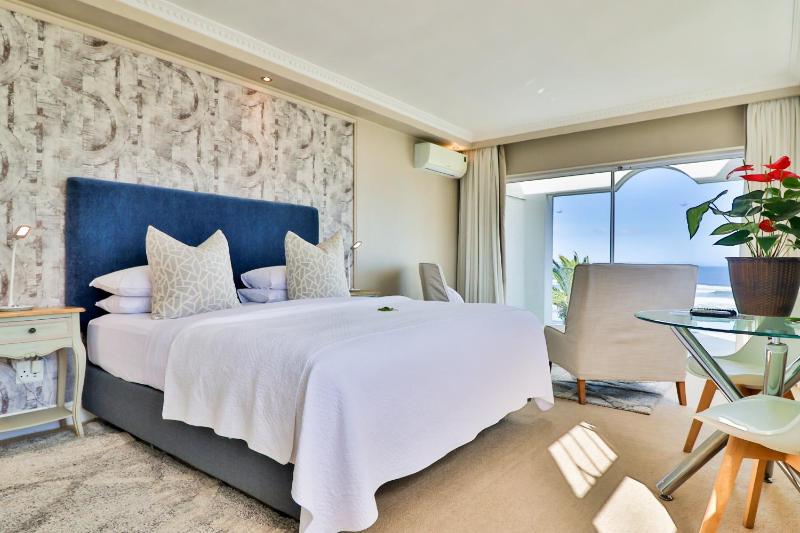 Hermanus Beachfront Lodge - image 10