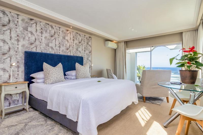Hermanus Beachfront Lodge - image 14