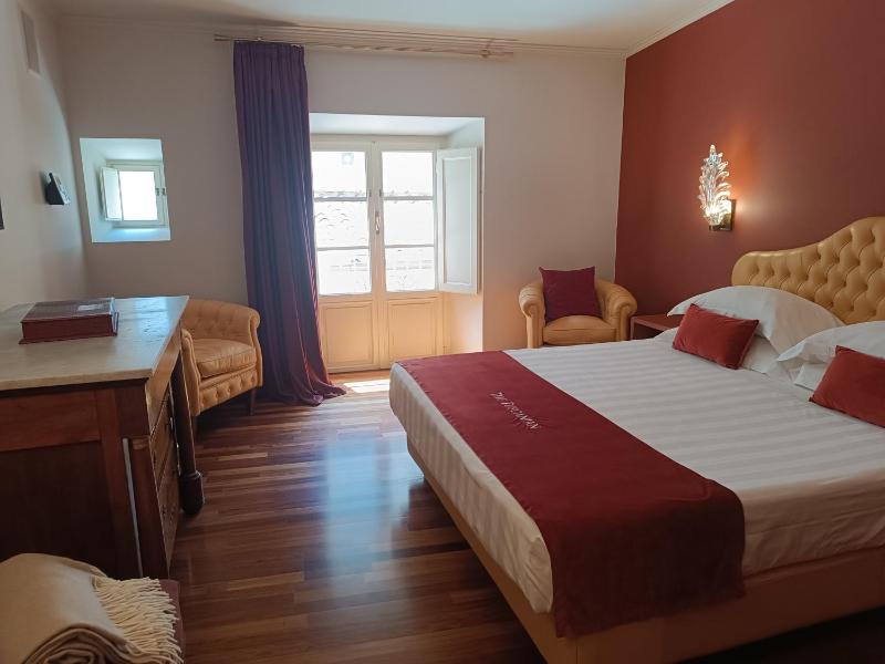 The Tuscanian Hotel - image 16