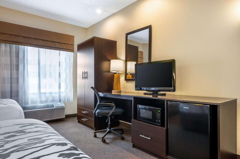Double Room with Two Double Beds - Non-Smoking image 4