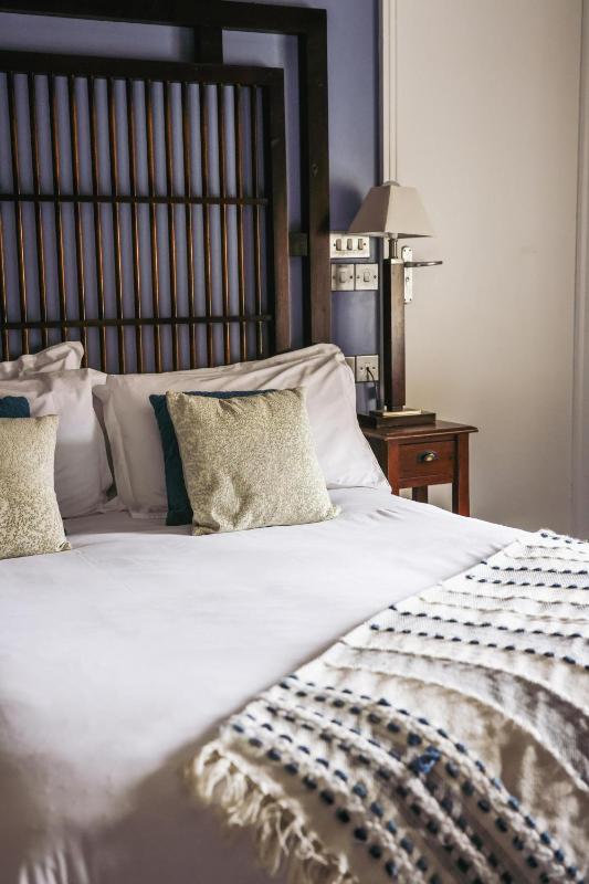 Deluxe Double Room image 2