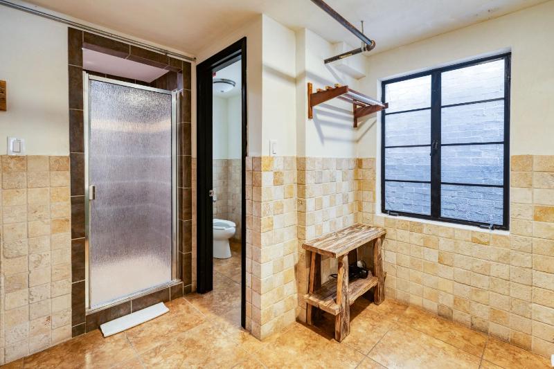 Firehouse Hostel - image 12