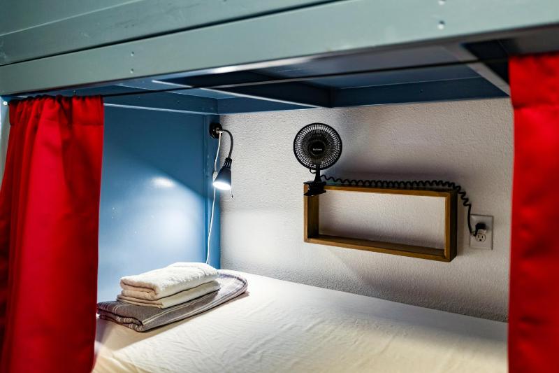 Bunk Bed in Mixed Dormitory Room image 3