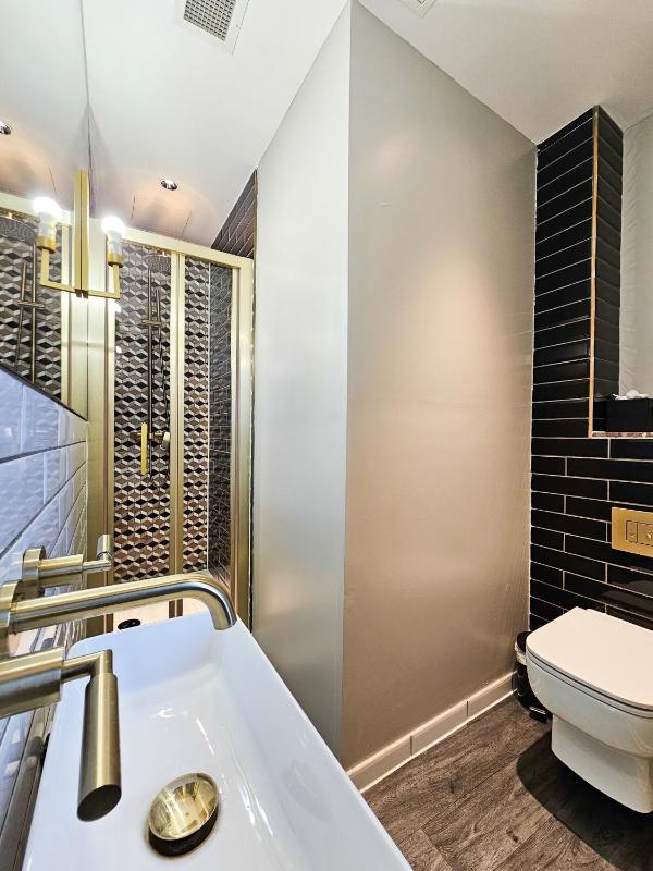 Boutique Individual Room image 4