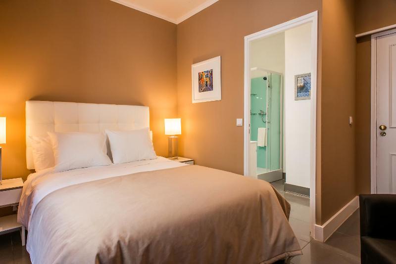 Superior Double Room image 4