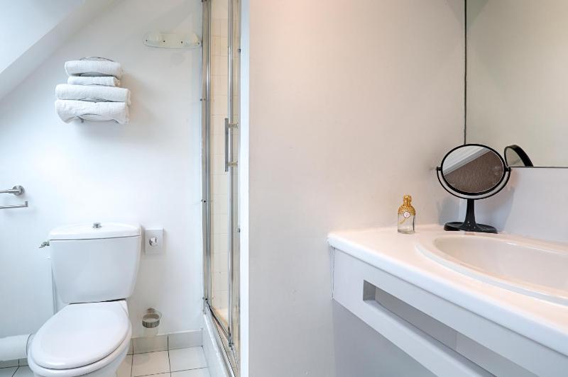 Triple Room image 4