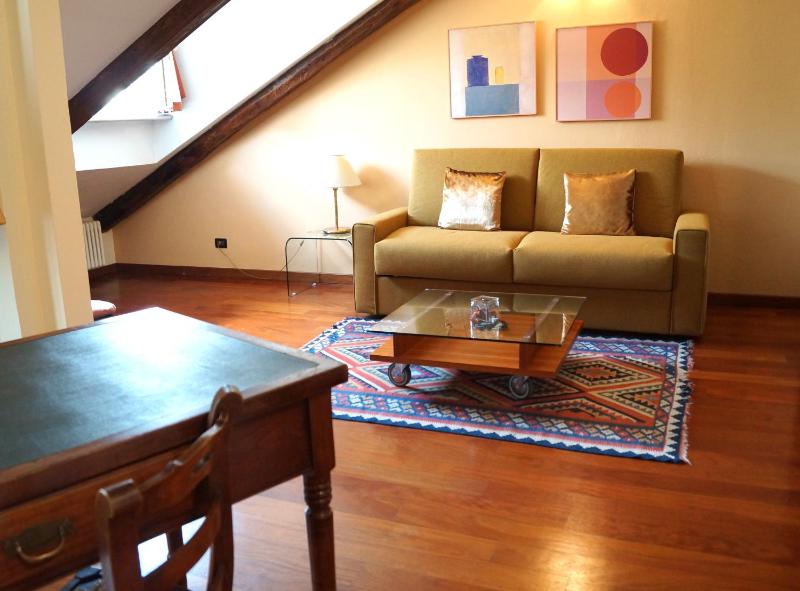 Executive Suite image 4