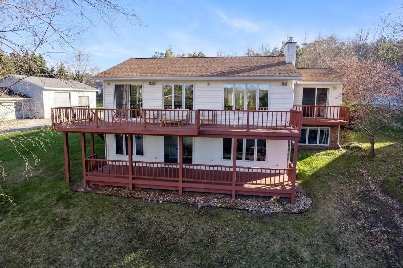 Four-Bedroom House image 4