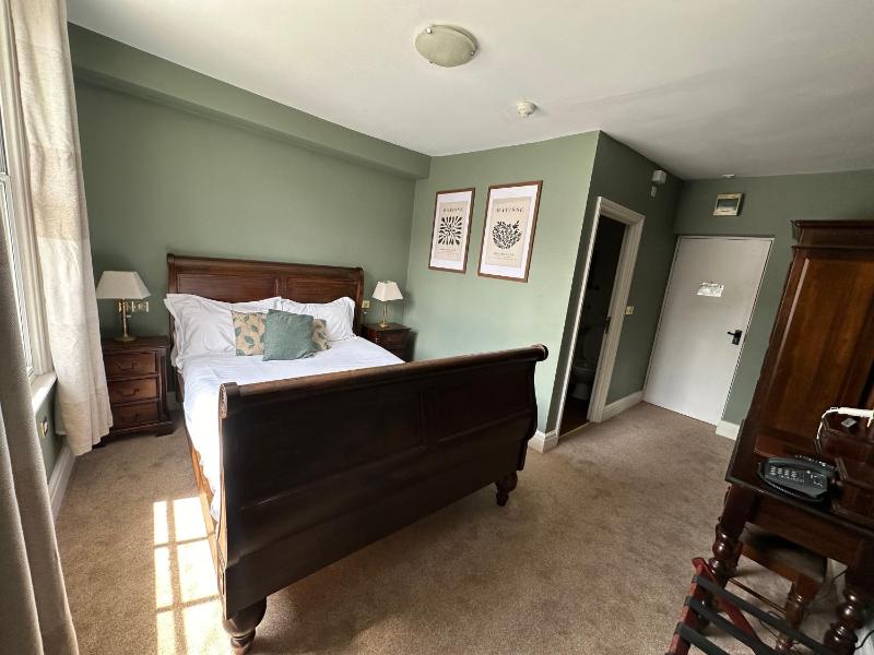 Double Room image 1