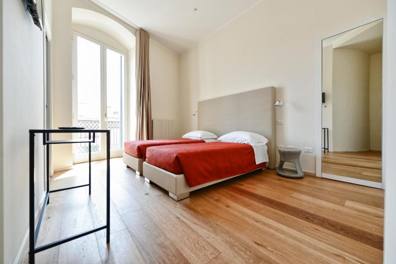 Double Room image 4