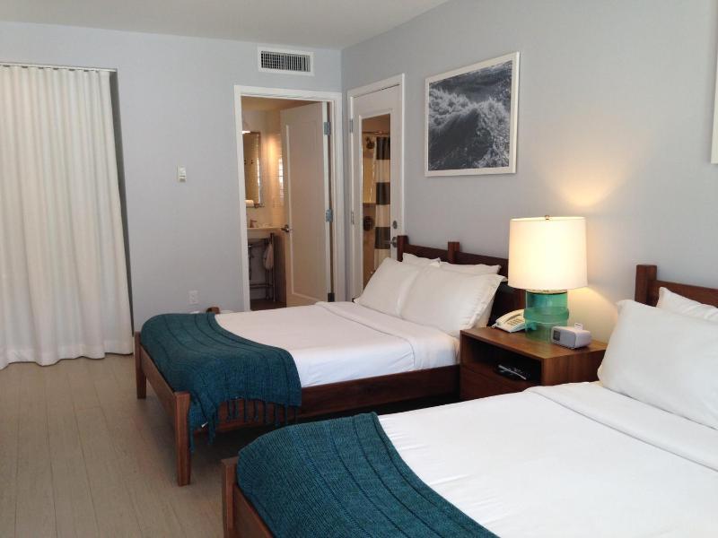 Tides Inn Hotel - image 20