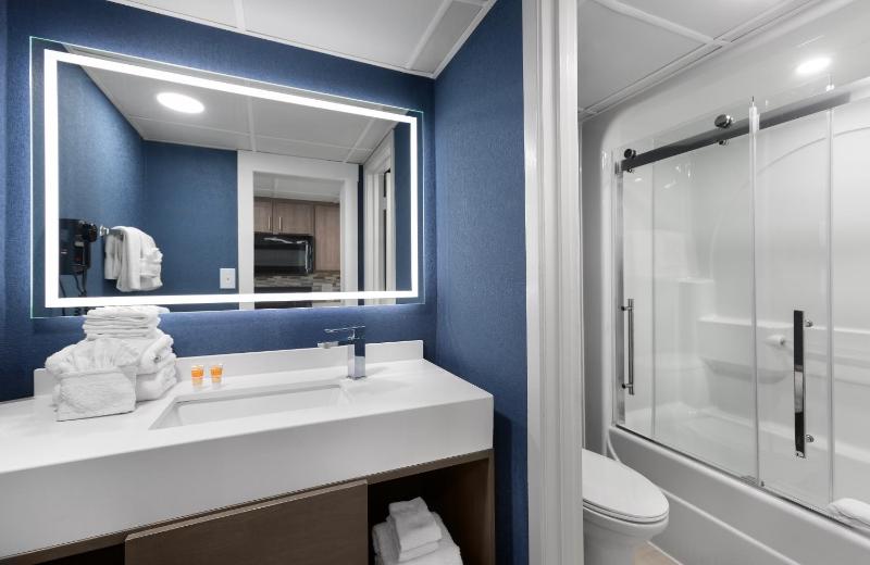 Oceanfront Double Suite image 2