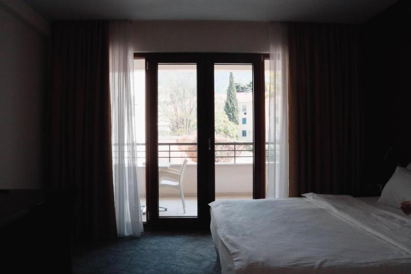 Studio with Terrace image 2