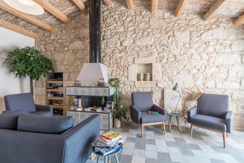 Double Room with Balcony and Sea View image 2