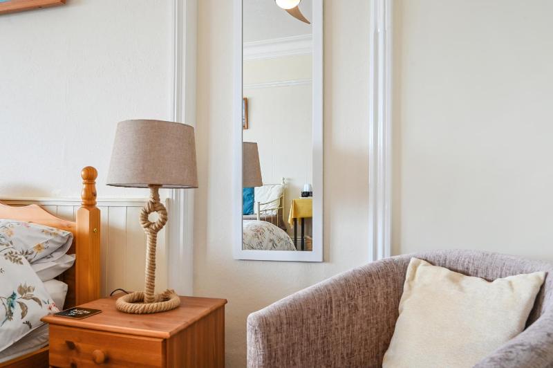 Family Room image 4