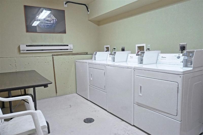 Hot Tub Loft with Balcony Great Views 2 Bedrooms 30 Plus Night Rentals Welcome - image 17