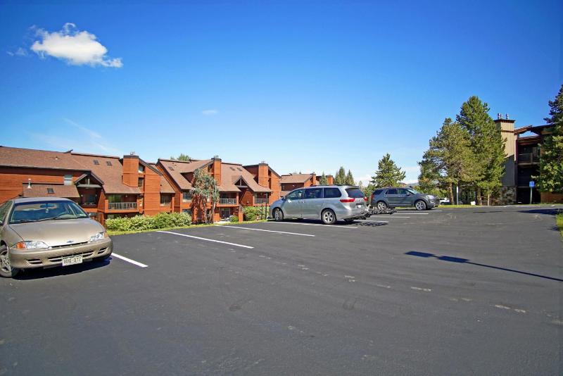 Hot Tub Loft with Balcony Great Views 2 Bedrooms 30 Plus Night Rentals Welcome - image 15