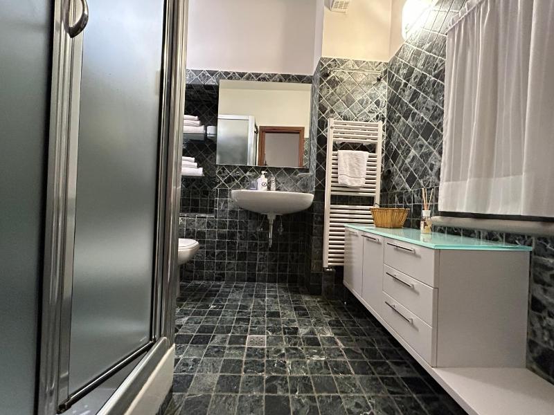 Junior Suite with City View image 4
