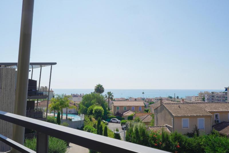 Studio with Lateral Sea View image 2