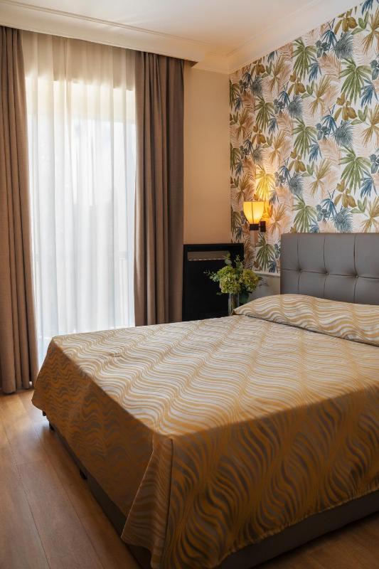 Superior Double or Twin Room image 3