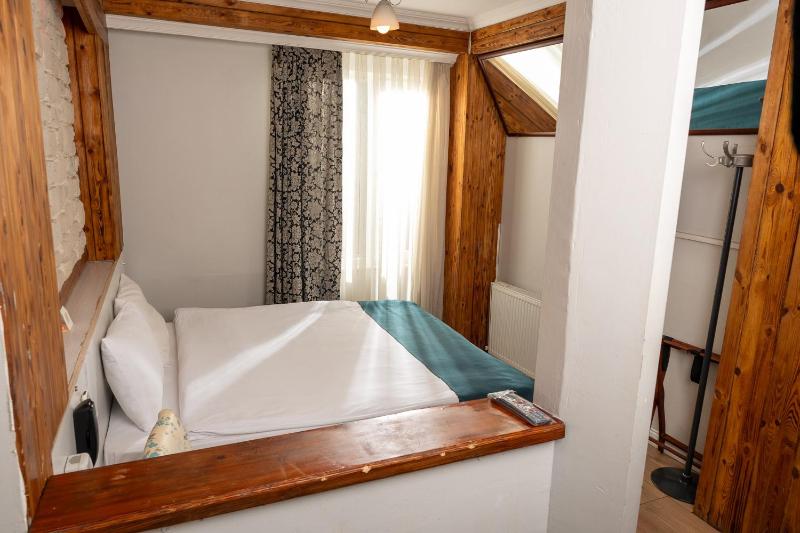 Double Room with Kitchenette (Ground Floor) image 1