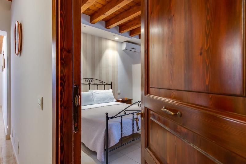 Double or Twin Room image 2