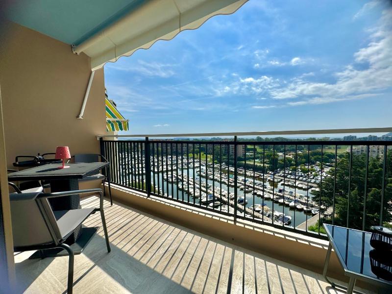 My Resid Appart Cannes Marina vue piscine - image 4