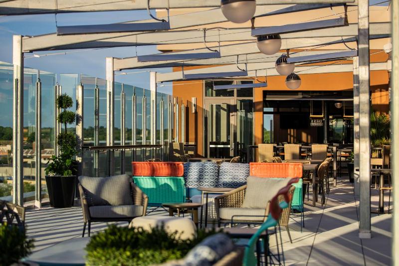 Tempo by Hilton Louisville Downtown NuLu - image 25