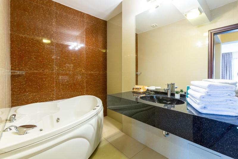 Prestige Suite image 3