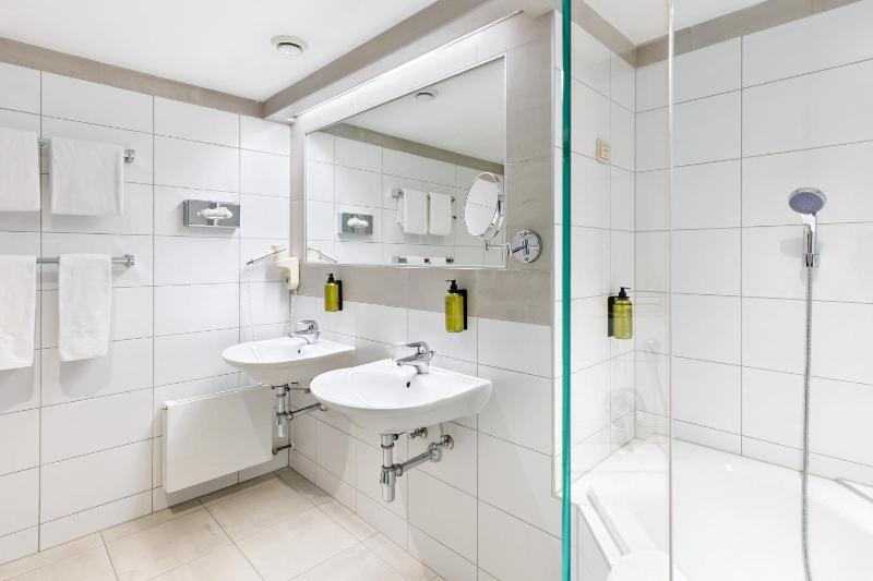 Junior Suite image 3