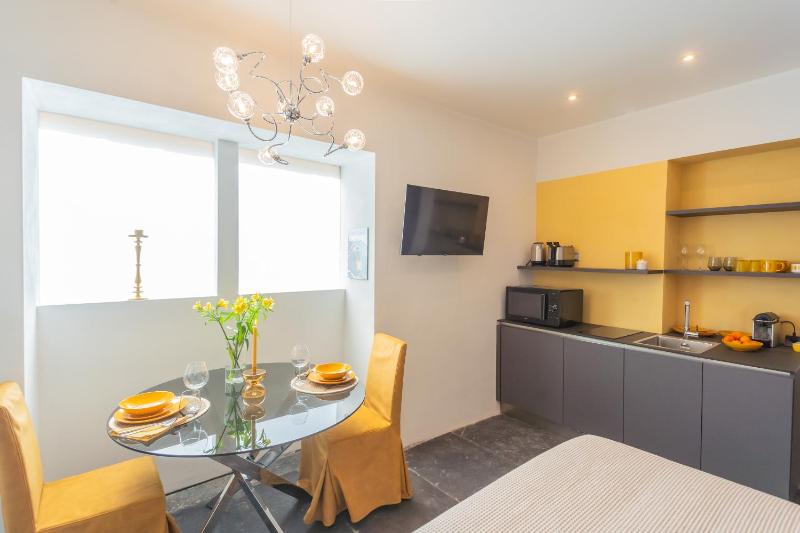 Como Dreams Apartments by Rent All Como - image 27