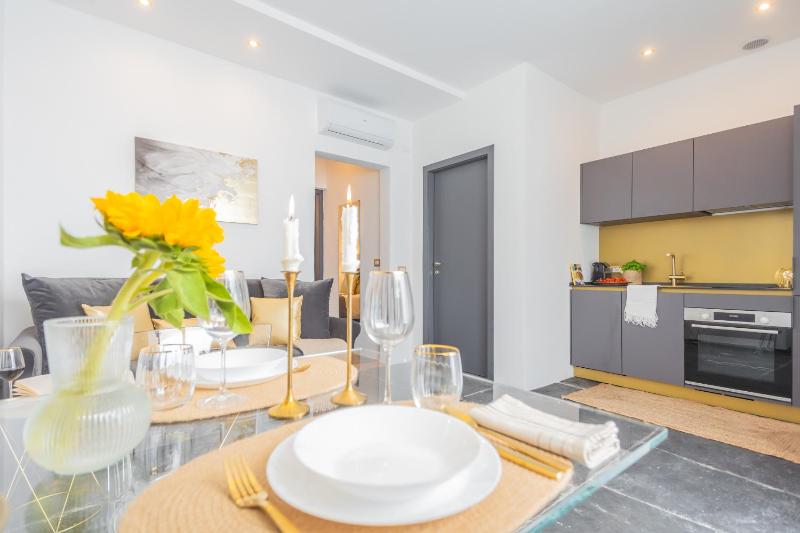 Como Dreams Apartments by Rent All Como - image 38