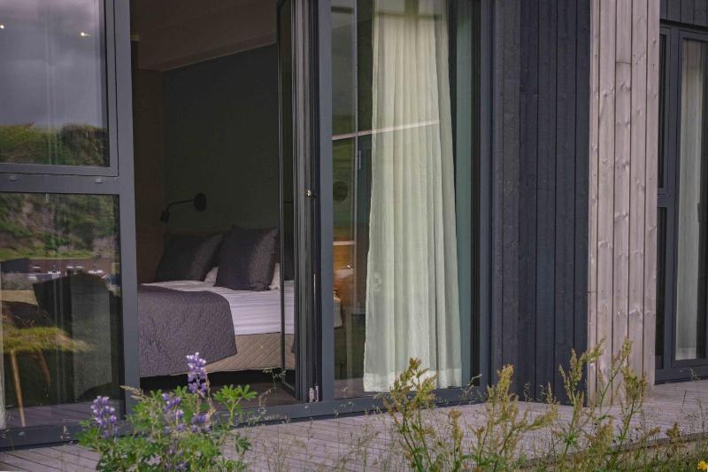 Double or Twin Room with Mountain View image 3