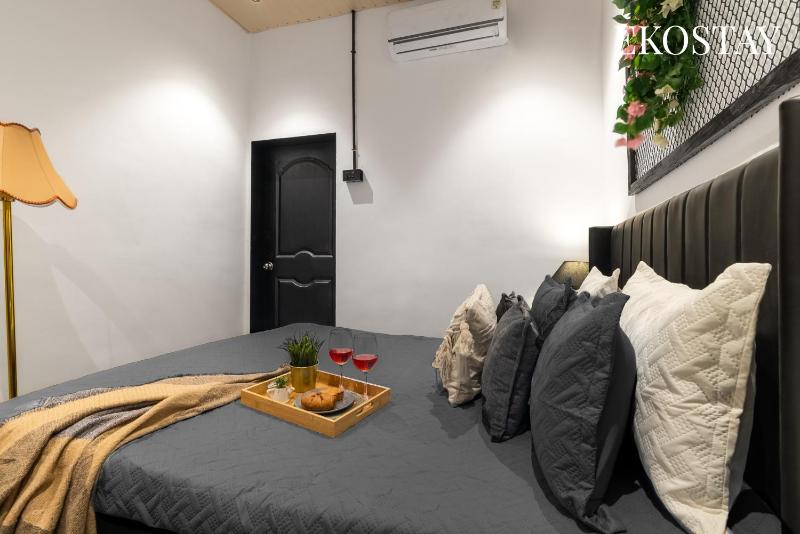 EKOSTAY - White Oak Villa - image 2