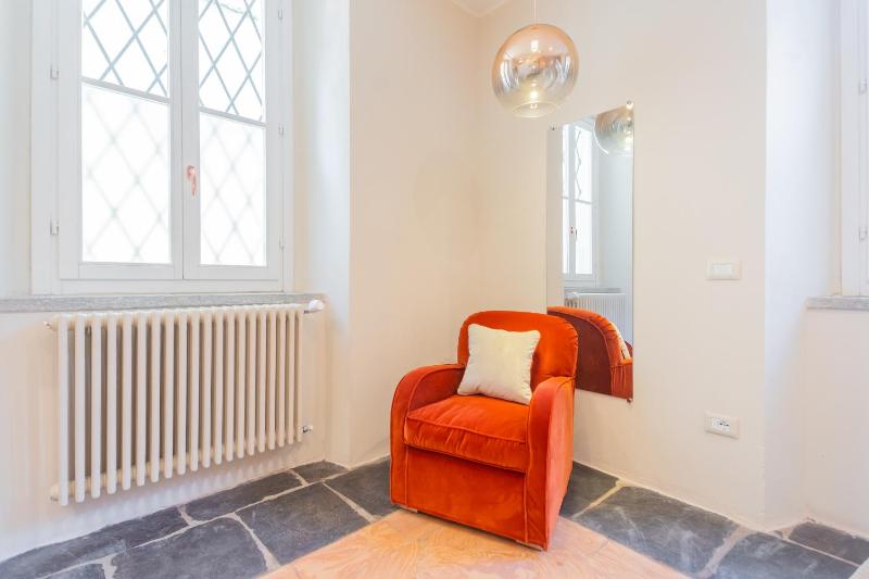 Como Dreams Apartments - Serendipity Suite - image 5