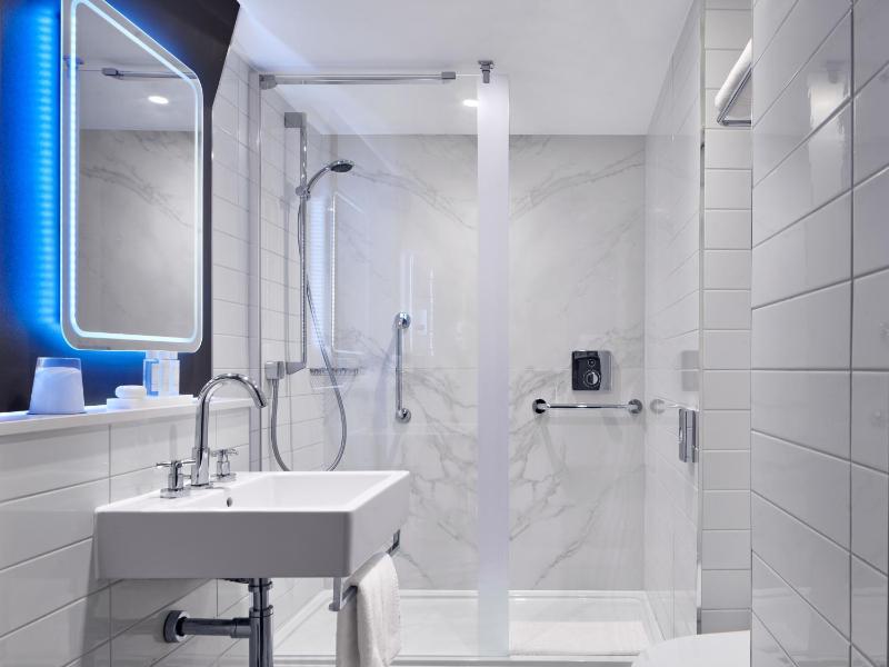 Superior Single Room image 3