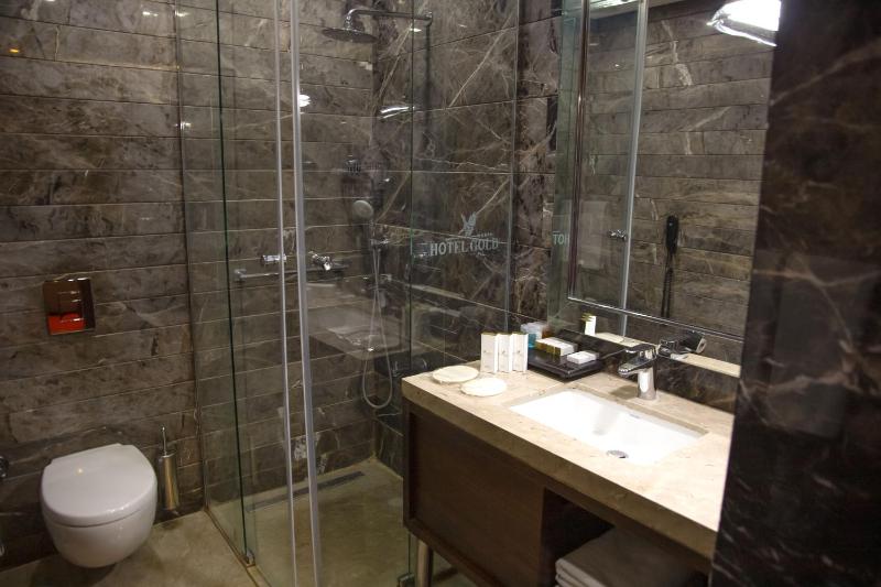 Standard Double or Twin Room image 3