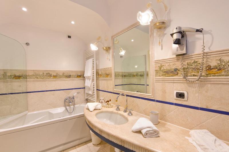 Junior Suite image 4