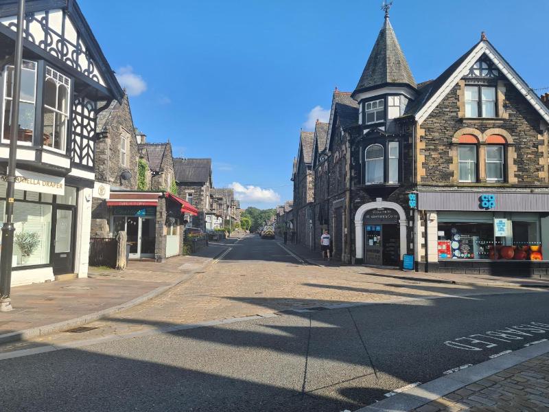 Heart of Windermere - image 33